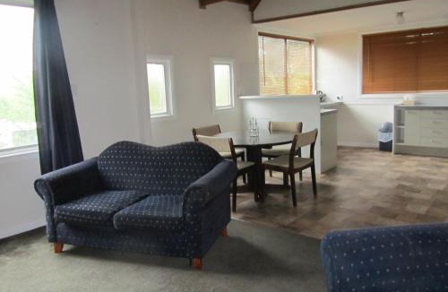 Tumbarumba House | Acacia Cottage