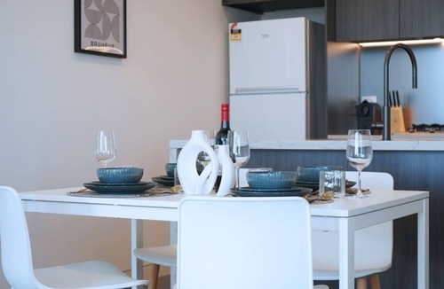 Lidcombe Apartment | AccorView Luxury 1BR Suite | Pool Gym Parking