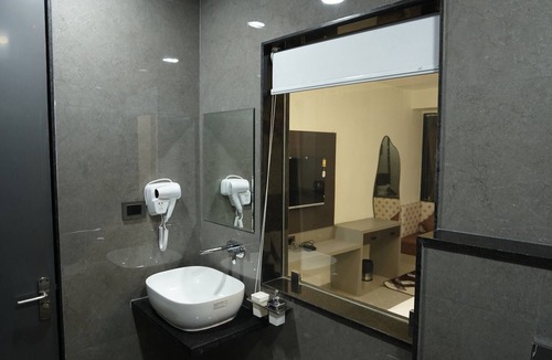 Hingana Hotel | Ace Inn Hotel