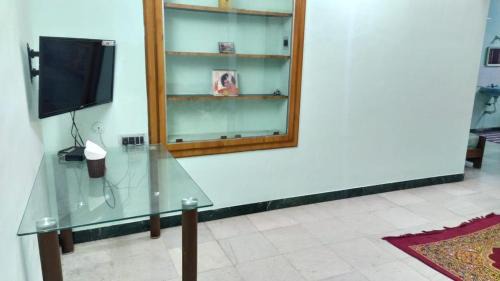 Srirangam Apartment | Adb's Sai Acharyaa Family Stay at Gandhi Road