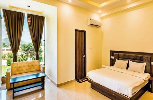 Pushkar Hostel | Aditya Palace