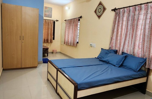 Bhuj House | Adorable 2-bedroom space with pool