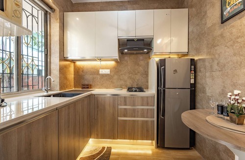 Sernabatim Apartment | Adorable Studio Apartment With Swimming Pool & AC In Central Benaulim