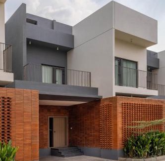 Devanahalli Apartment | Aero Rosewood by Red Olive 3BHK 5min Airport