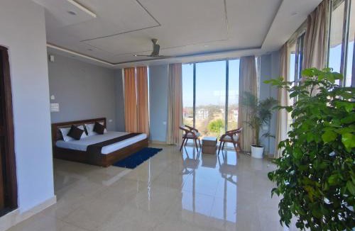 Gunehr Hotel | AeroVale Lodge I Mountain View Stay Near Landing Site Bir Billing