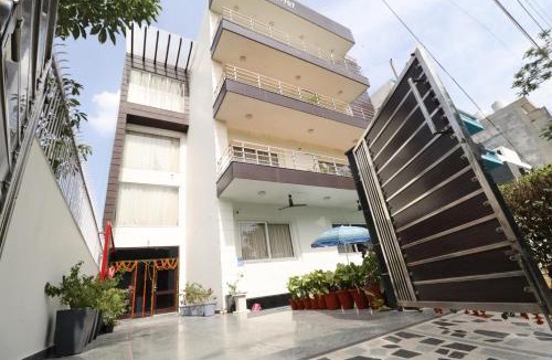 Sushant Lok Hotel | Ahuja Residency City Centre