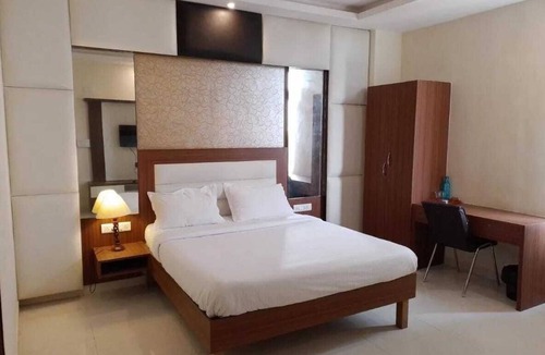 Bengaluru Hotel | AKSHATHA HOME STAY