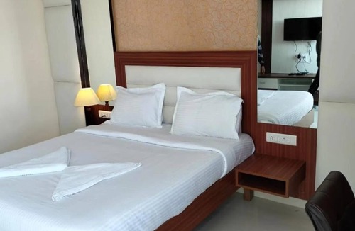 Bengaluru Hotel | AKSHATHA HOME STAY
