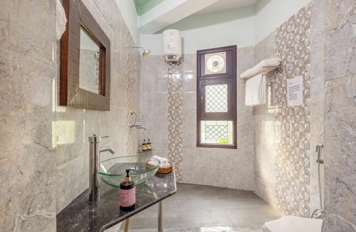 Bedla Hotel | Alaya Stays Abhimanyu Mansion Pearl