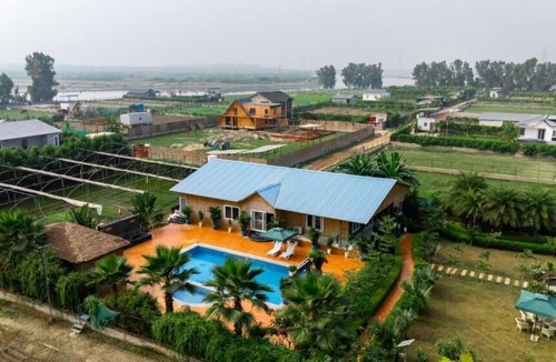 Noida Villa | Alaya Stays Aurea 4 BHK Farm With Pool