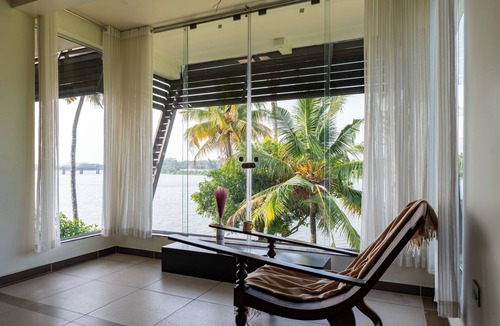 Alwaye Villa | Alaya Stays Glass River 4 BHK Villa
