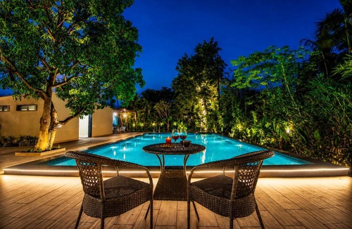 Karjat Hotel | Alaya Stays The Crescent Palm