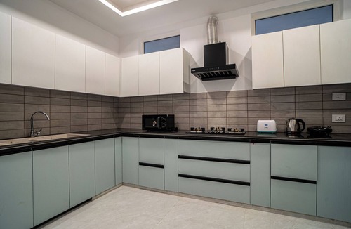 Bullawala Apartment | Alaya Stays Udgam Villas 5BHK Apartment