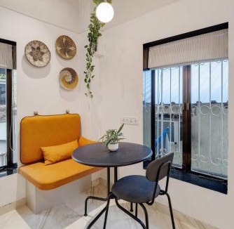 Ranwar Apartment | Aleo: Private 1 BHK in Charming Bungalow