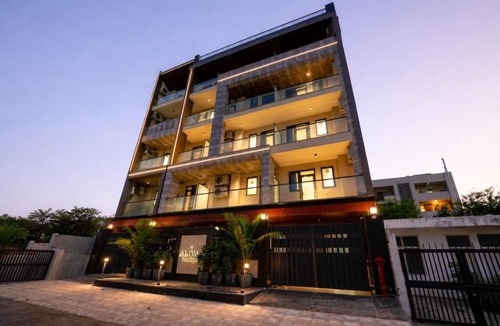 DLF Phase 3 Hotel | ALIVAA boutique, DLF Cyber City, Gurugram