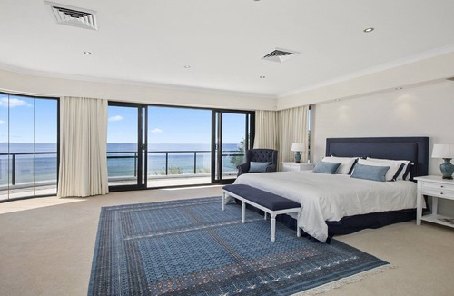 Noraville House | Aloha Beach Retreat by HolidayCo.