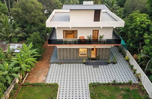 Neyyattinkara House | Alora Castle Neyyattinkara Near Kovalam Beach