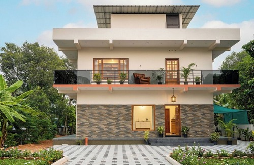 Neyyattinkara House | Alora Castle Neyyattinkara Near Kovalam Beach