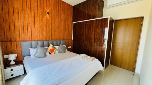 Gandhinagar Apartment | Altitude 24 - Luxury 2 BHK Skyline Apartment in Gift City