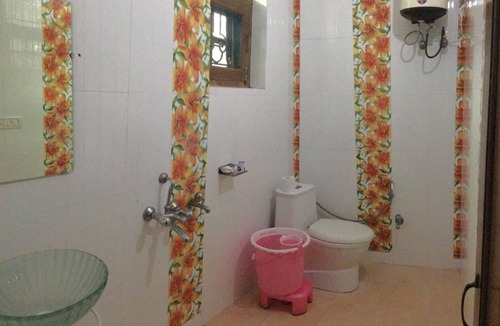 Greater Noida House | Aman Inn
