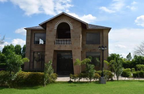 Bail Parao Resort | Amaris Greens Resort