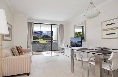 Millers Point Apartment | Amazing central cbd apartment with 25m pool, sauna, hottub and gym