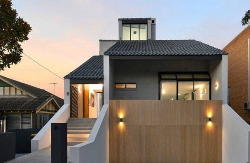 Maroubra Villa | Amazing Ocean Villa close to Natural Rock Pools