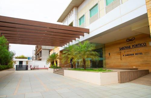Gandhidham Hotel | Ambar Sarovar Portico