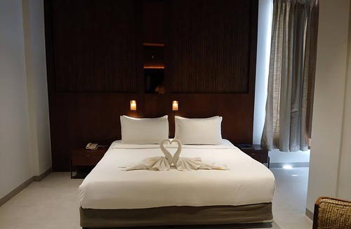 Jaunpur Hotel | Ananta Express Jaunpur