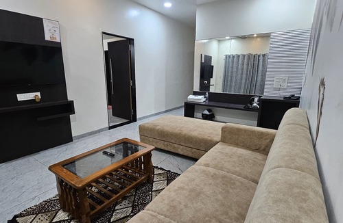Tuljapur Hotel | Annapurna Executive