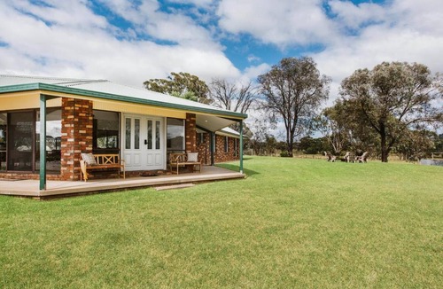 Erudgere House | Anton Pavilion - Cheerful Country Solace in Mudgee