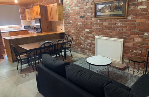 Moama Apartment | API 2 - 8 Berry Street Moama