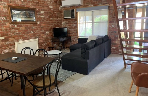 Moama Apartment | API 2 - 8 Berry Street Moama