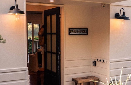 Wollombi Cottage | Applegums Cottage