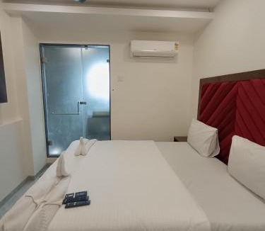 Andheri West Hotel | AR Residency