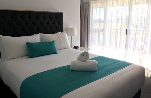 Batehaven Hotel | Araluen Motor Lodge