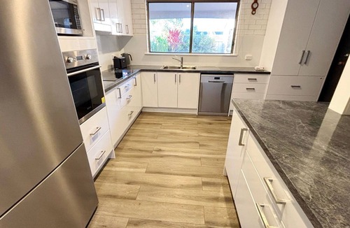 Hat Head House | Arcos - Amazing 3 bedroom townhouse all linen supplied