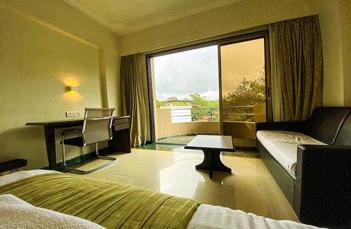 Lonavala Hotel | Aron Resort Lonavala Near Old Mumbai Pune Highway