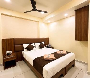 Edapalli Hotel | AS STAY INN EDAPPALLY, Near Lulu Mall