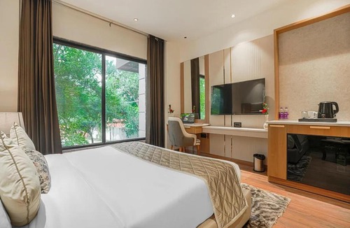 Amritsar Hotel | Aura Bliss