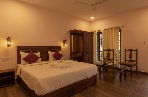 Kumily Hotel | Avadale Thekkady - Stag Groups Not Allowed
