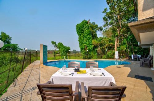 Khattalwada Villa | Aveeno Villas with Swimming Pool and Jacuzzi Near Baga and Calangute