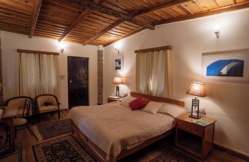 Nathuakhan Hotel | Avenida Snowcap Retreat