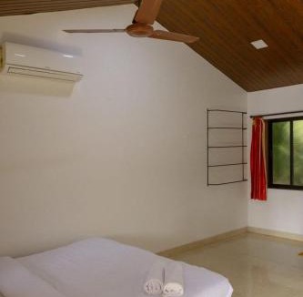 Awas Hotel | Awas Beach Stays By Glitz