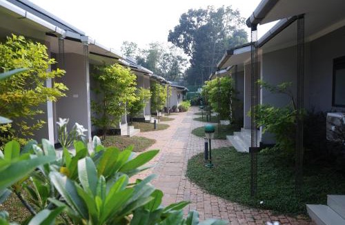 Kochi Hotel | B Town Resort Near Infopark Kakkanad