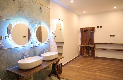 Chhatarpur Hotel | Baagh In The Wild Resort & Spa