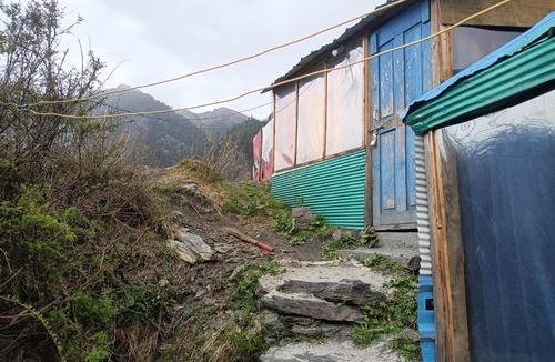 Kullu Hostel | Baba cafe malana top