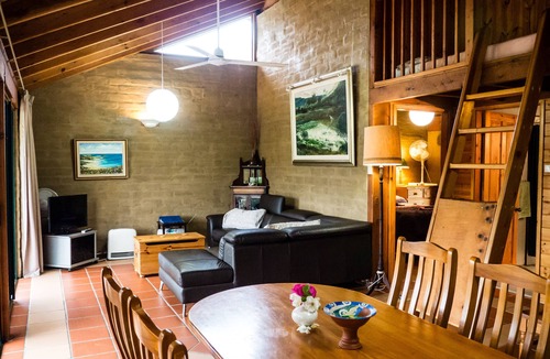 Back Forest Cottage | Back Forest Retreat Sunrise Cottage