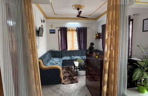 Siliguri Apartment | Backpacker's Hostel