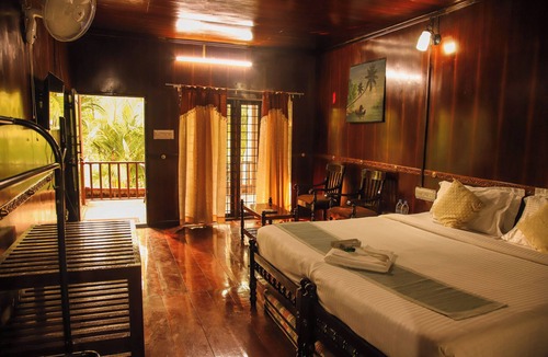 Aymanam Hotel | Backwater Retreat Resort - Kumarakom